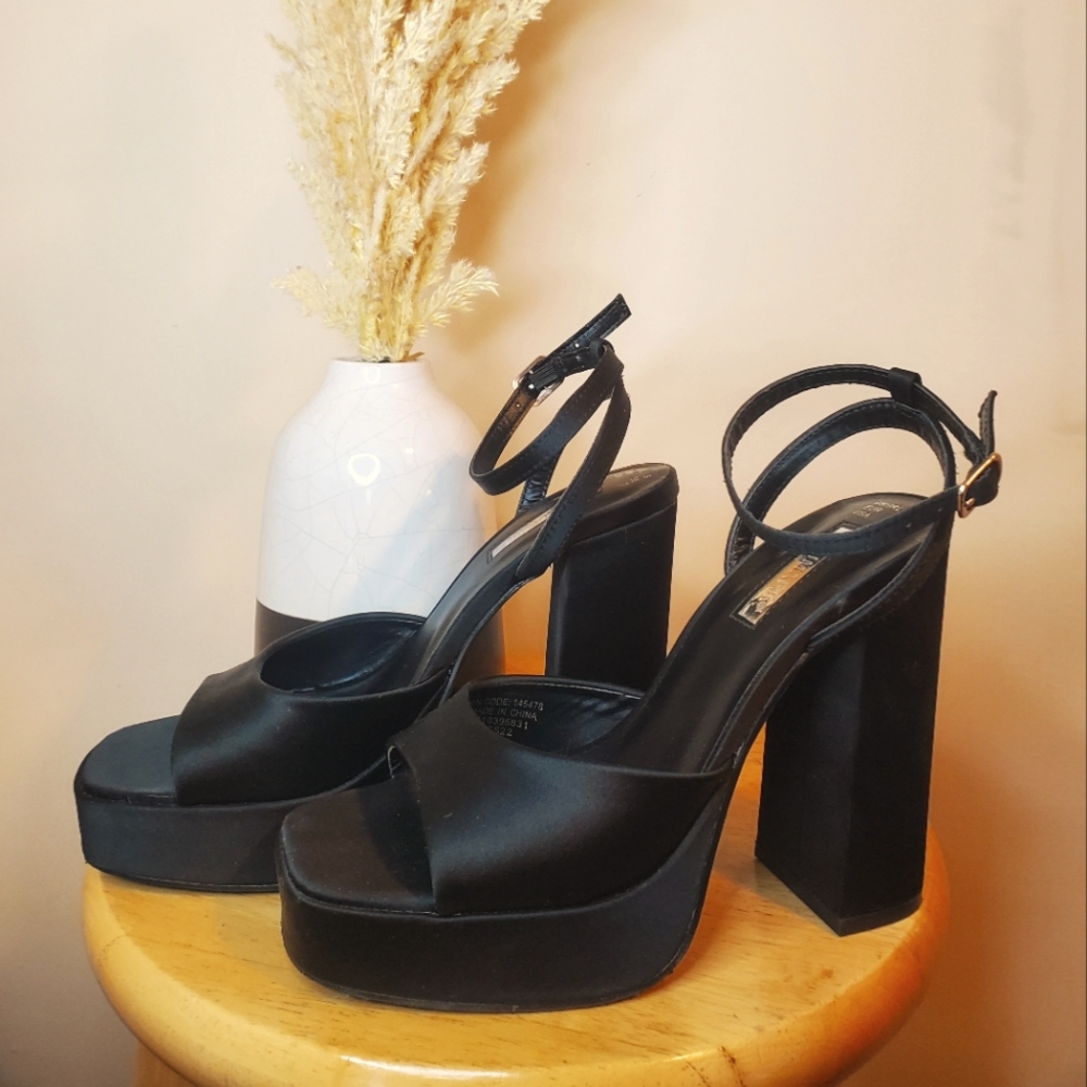 Primark Mary Jane Platform Black Heels